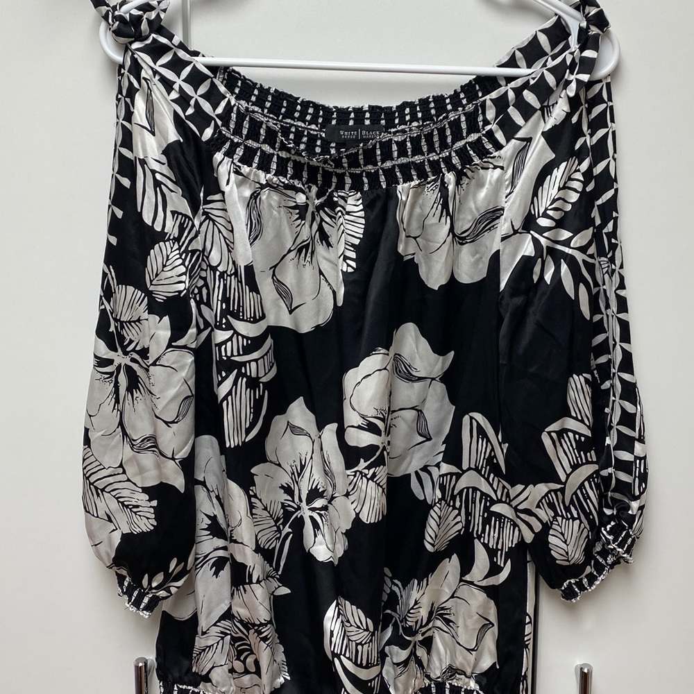 White House Black Market (WHBM) silk top, M